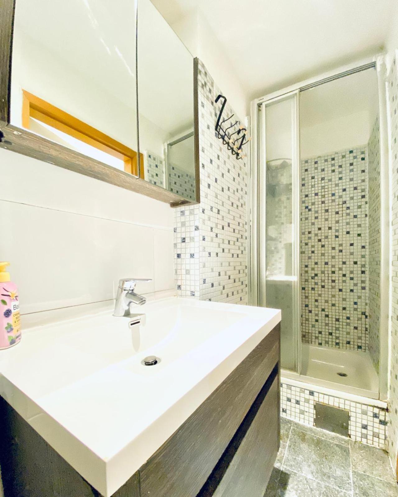 Astonishing 1 Bedroom Apt. Near Danube River เวียนนา ภายนอก รูปภาพ
